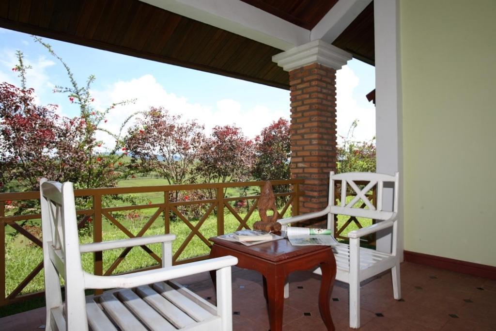 Vansana Plain Of Jars Hotel Muang Phônsavan Exterior foto