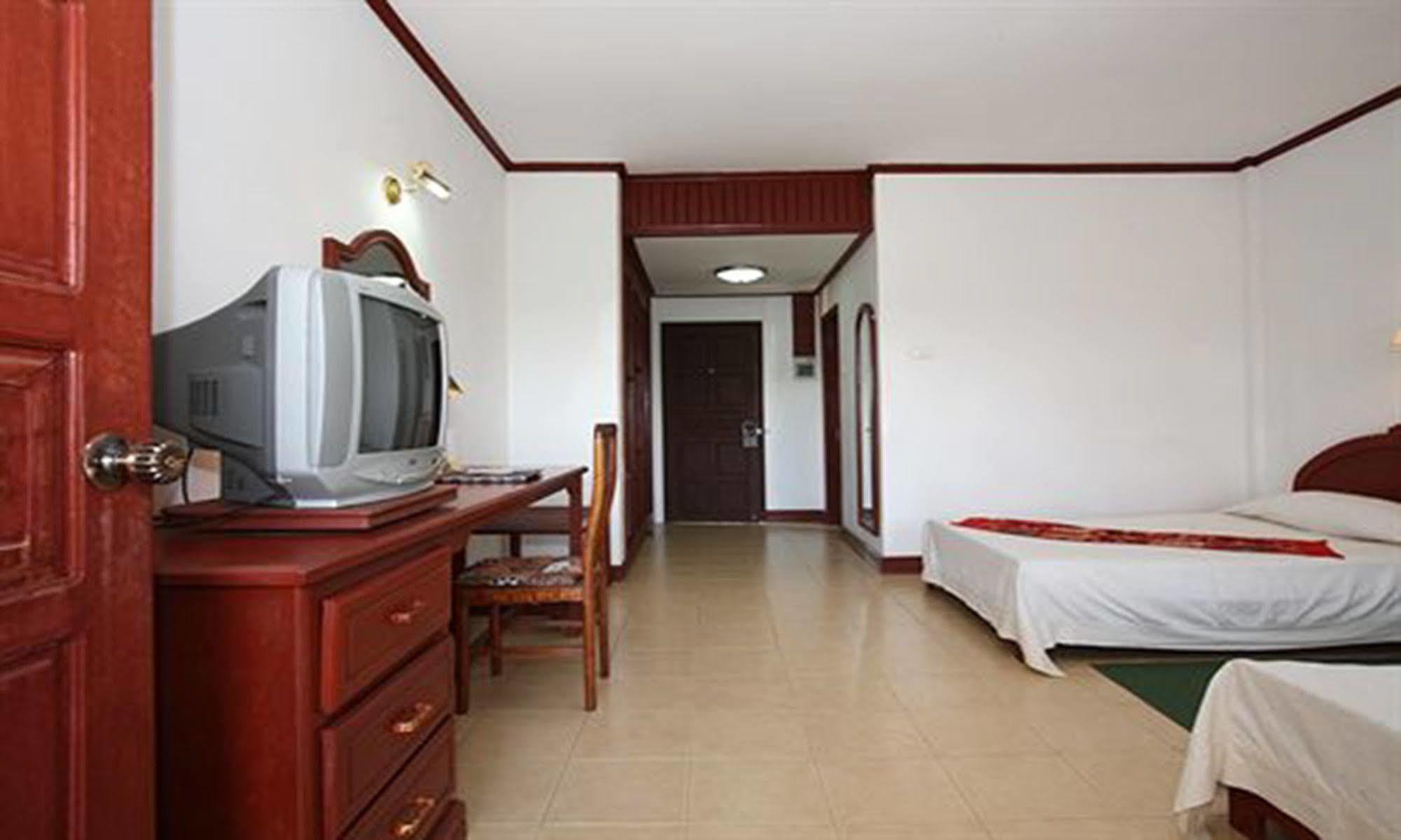 Vansana Plain Of Jars Hotel Muang Phônsavan Exterior foto